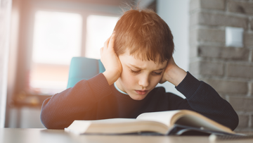 Signs that your child might need glasses